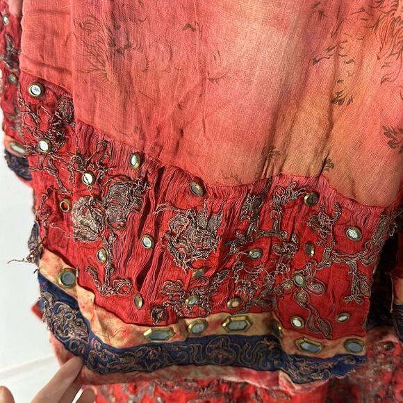 Ethnic Antique Ceremonial Museum Worthy Garment - Picture 9 of 14